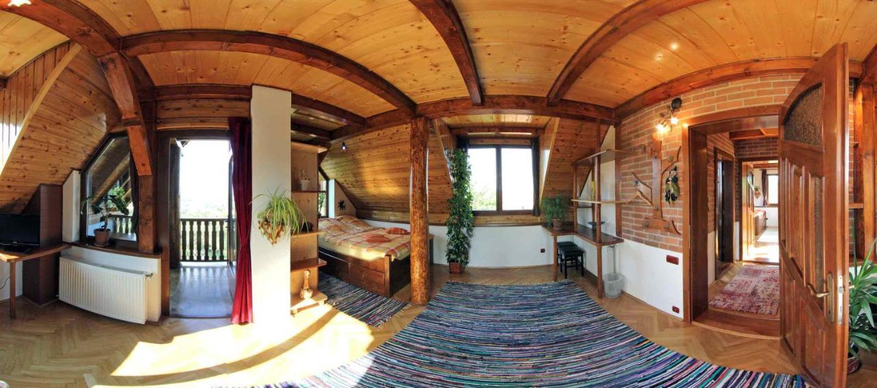 Casa Zollo Apartment Sălişte Екстериор снимка