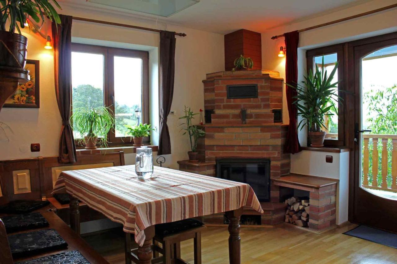 Casa Zollo Apartment Sălişte Екстериор снимка