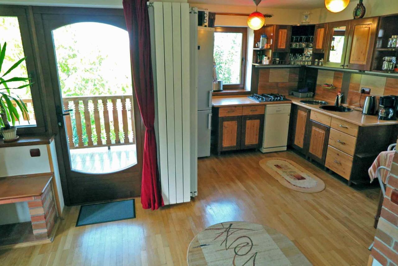 Casa Zollo Apartment Sălişte Екстериор снимка