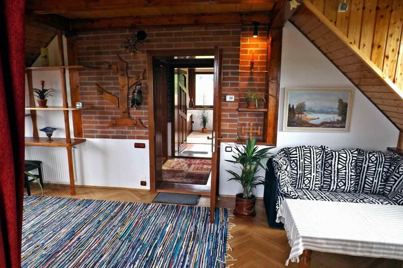 Casa Zollo Apartment Sălişte Екстериор снимка