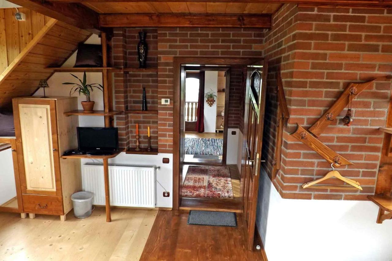 Casa Zollo Apartment Sălişte Екстериор снимка